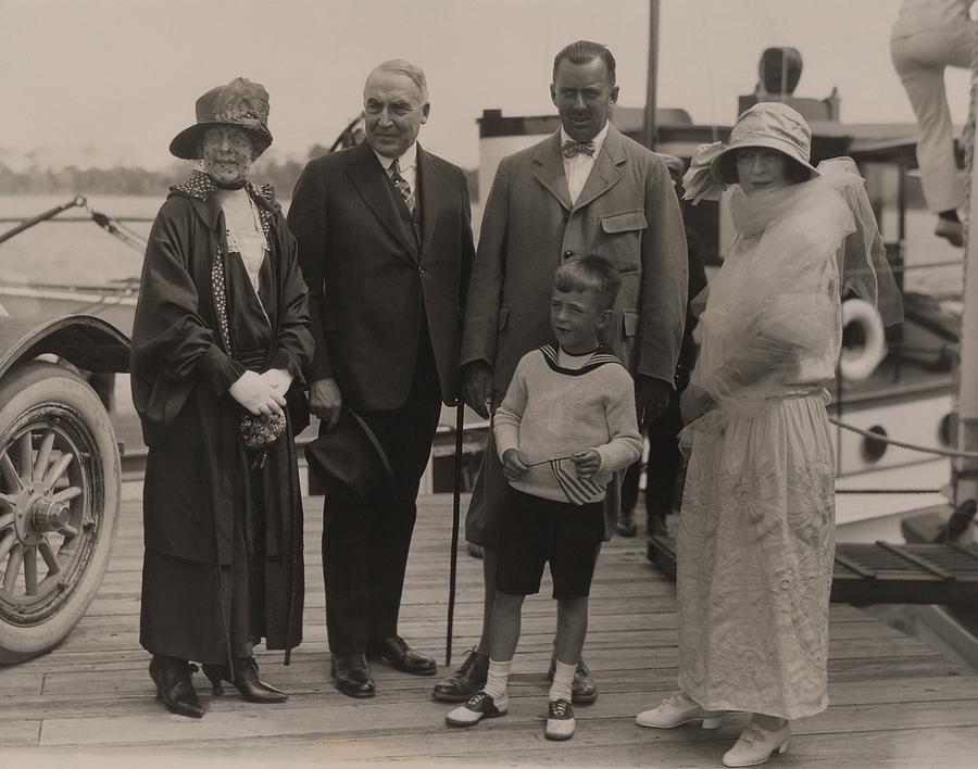 President And Florence Harding Photograph by Everett