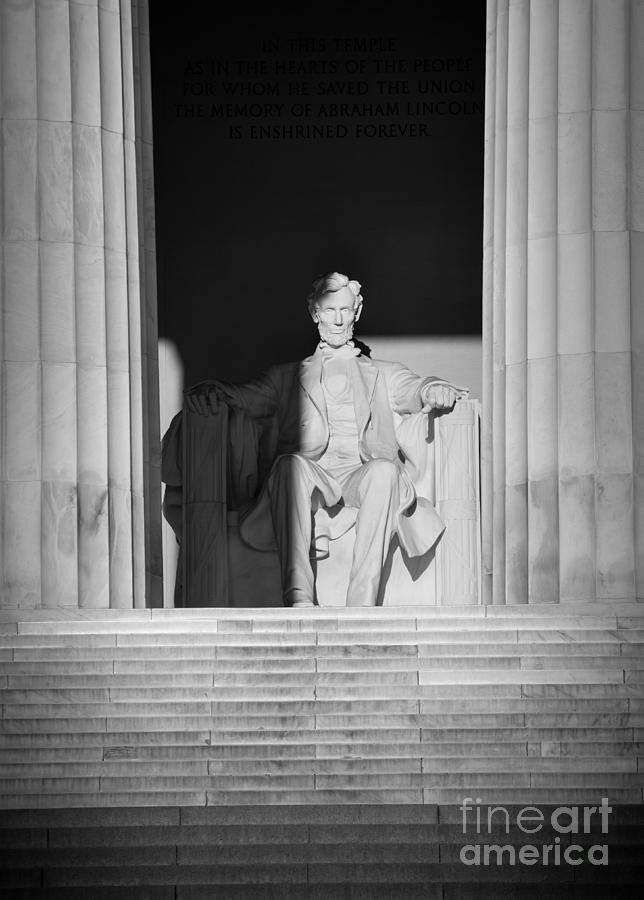 Architecture Photograph - President Lincoln by Inge Johnsson