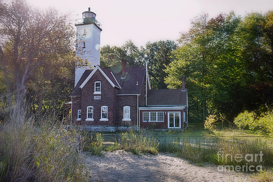 Presque Isle Lighthouse Photograph by David Arment
