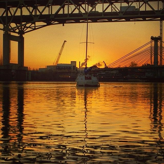 Pretty Sunrise In Downtown Portland Photograph by Mike Warner