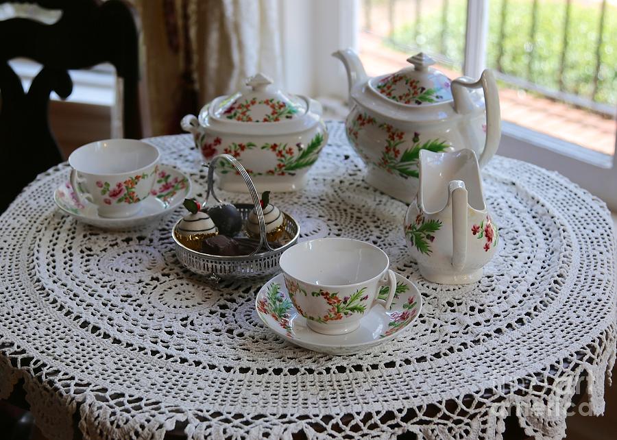 Tea Cup Photograph - Pretty Tea Set by Carol Groenen