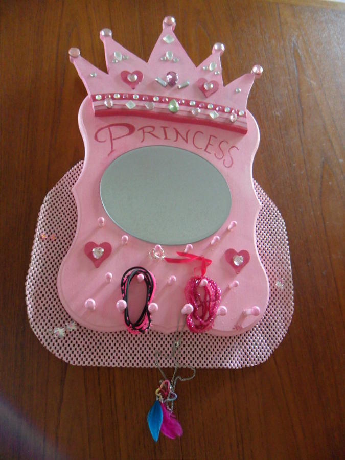 Princess Jewelry Holder Mixed Media by Val Oconnor