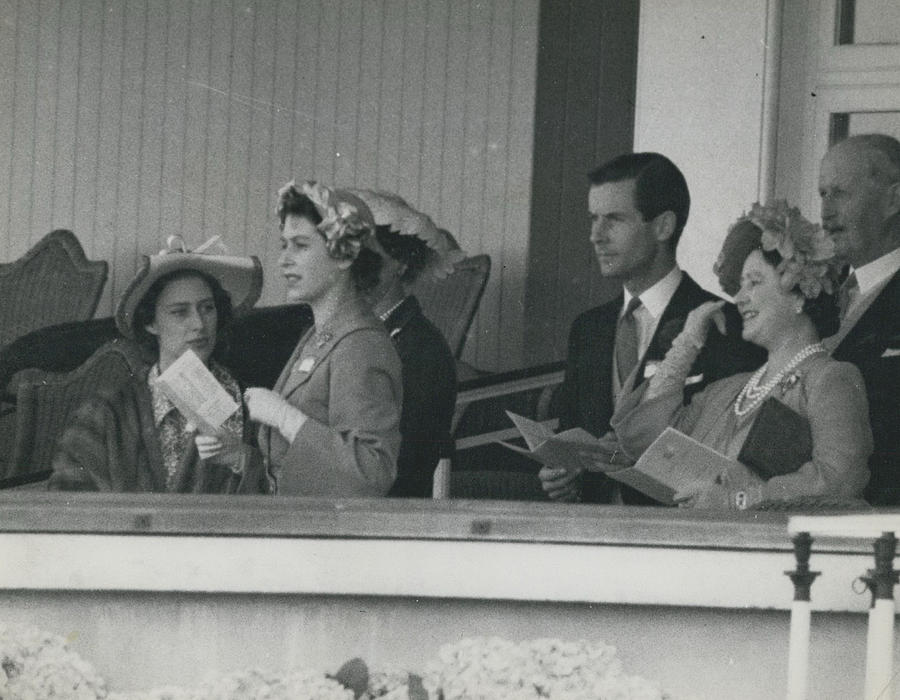 Princess Margaret And Group Captain Peter Townsend - At Ascot ...