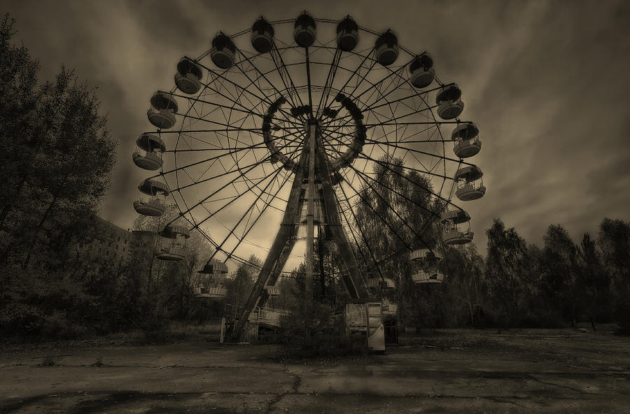 Pripyat Ferris Wheel Photograph by Jason Green