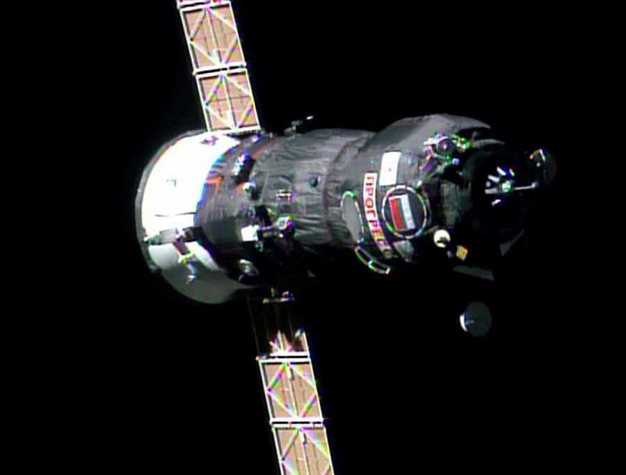 Progress 50 Approaching The Iss Photograph by Nasa