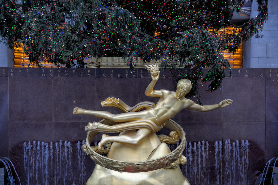 Christmas Photograph - Prometheus Statue Rockefeller Center NYC by Susan Candelario
