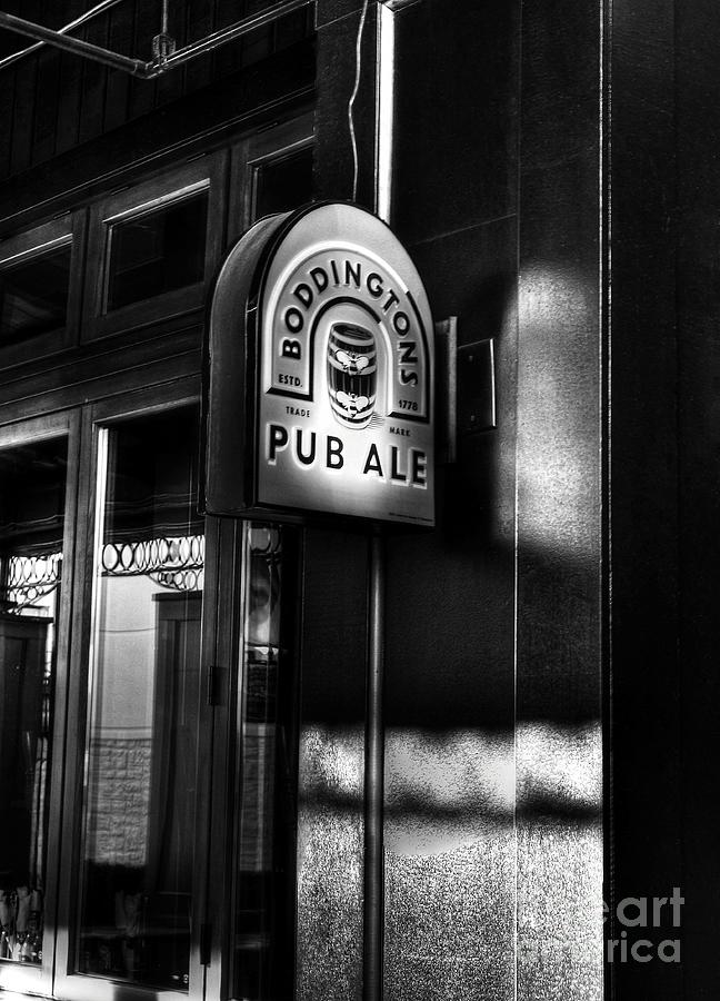 Pub Ale Photograph by Mel Steinhauer