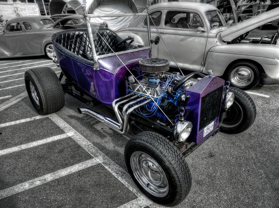 Purple Rod 001 Photograph by Lance Vaughn
