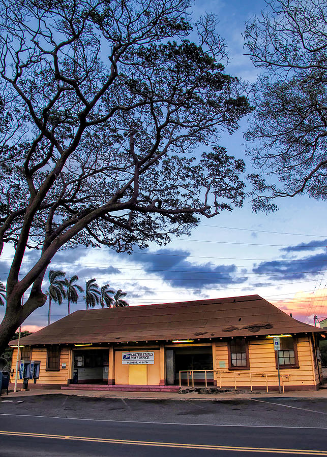 Puunene Post Office 2 Photograph by Dawn Eshelman