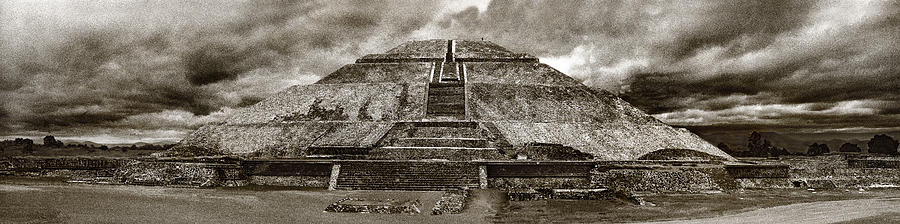 Pyramid of the Sun in Teotihuacan Photograph by Weston Westmoreland