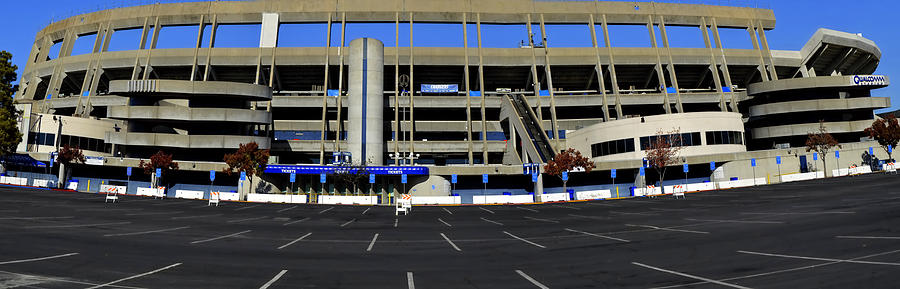 Qual Comm Stadium..Home Of The San Diego Chargers  San diego chargers,  Qualcomm stadium, Stadium wallpaper