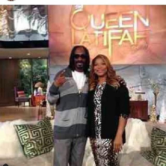 Life Photograph - Queen Latifah Show With Snoop Dogg Not by Brandon Fisher