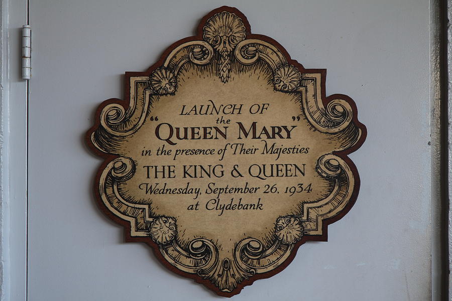 Queen Photograph - Queen Mary - 121217 by DC Photographer
