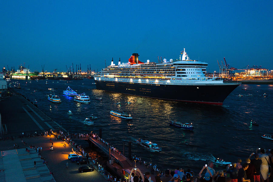 Queen Mary 2 - luxurious cruise liner Photograph by Frank Gaertner - Pixels