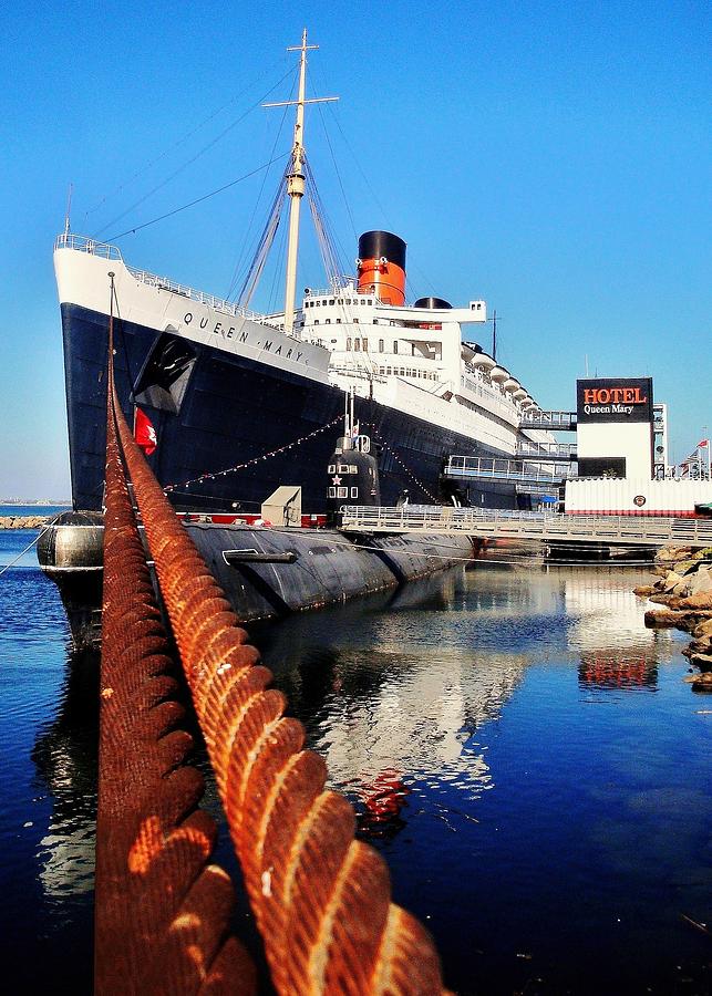 Queen Mary 2 Photograph by Benjamin Yeager