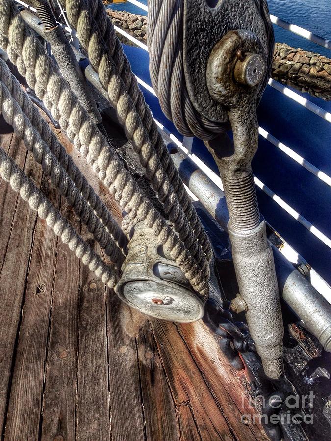 Queen Mary Ship Turnbuckle Photograph by Susan Garren