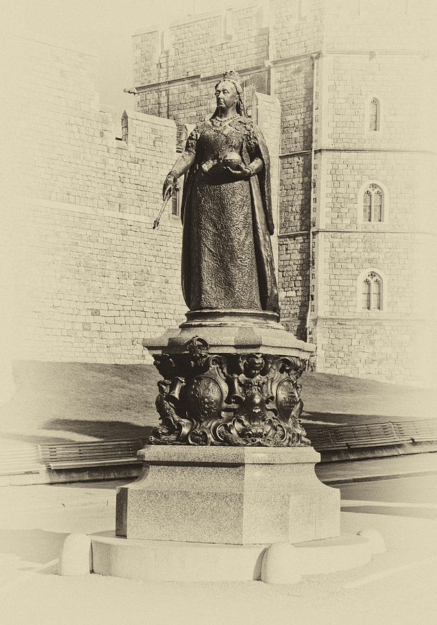 Queen Victoria Statue Windsor Photograph by Chris Thaxter