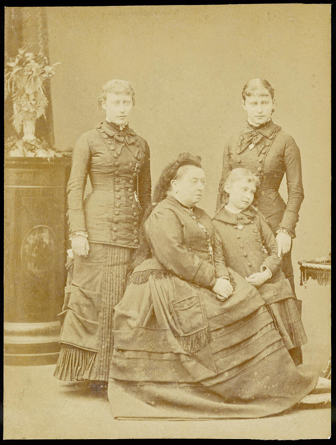 Queen Victoria With Three Photograph by Mary Evans Picture Library ...