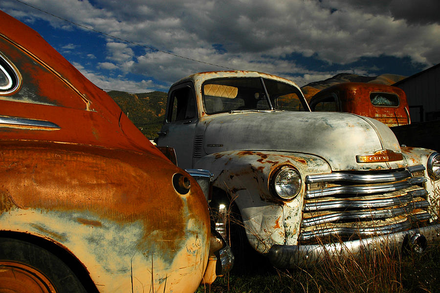 Truck Photograph - Questa Decay by Jeannette Wood
