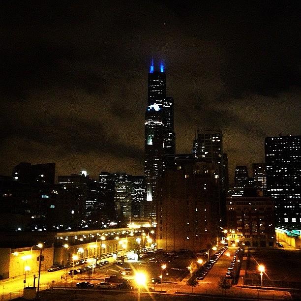 Chicago Photograph - Quick Snap #chicago #skyline by David Sabat