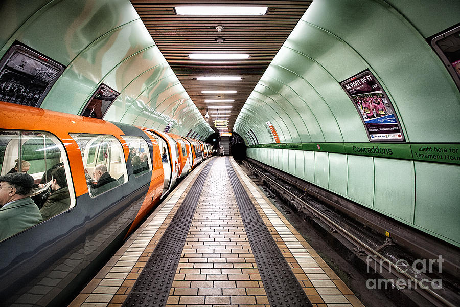 Subway Photograph - Quiet still by John Farnan