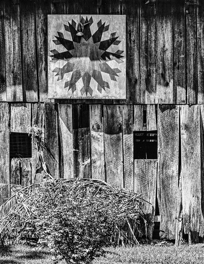 Quilt Square on Old Barn Photograph by Betty Eich