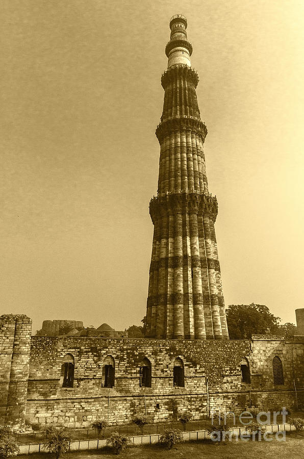 Qutab Minar Photograph by Pravine Chester