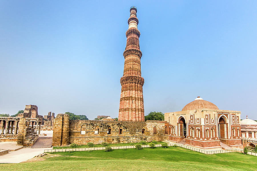 Qutub Minar Delhi India Photograph by Mlenny