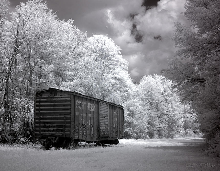 Black And White Photograph - Rail Car by Terry Reynoldson