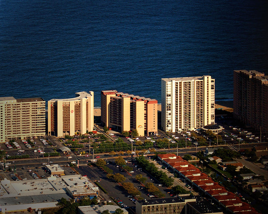 Rainbow Condominium Ocean City Md Photograph By Bill Swartwout Fine Art