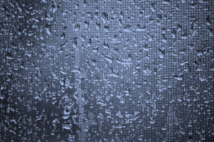 Raindrops on Window I Photograph by Linda Brody