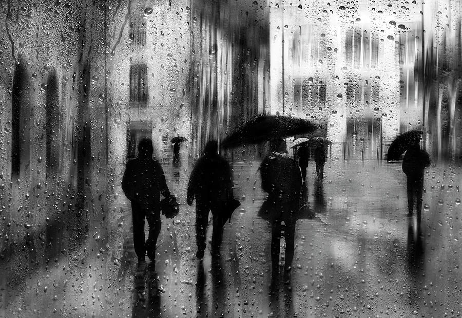 Black And White Photograph - Rainy Days by Fran Osuna