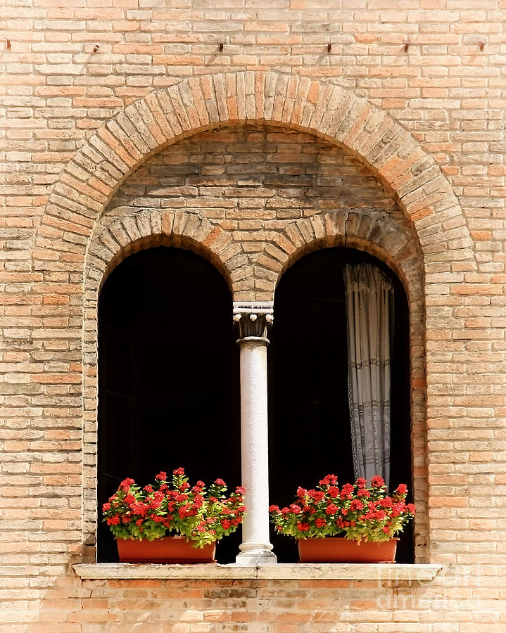 Italian Architecture Photograph - Ravenna Window by Kate McKenna
