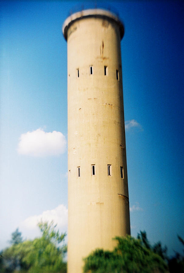 Recesky - Henlopen Tower Photograph by Richard Reeve