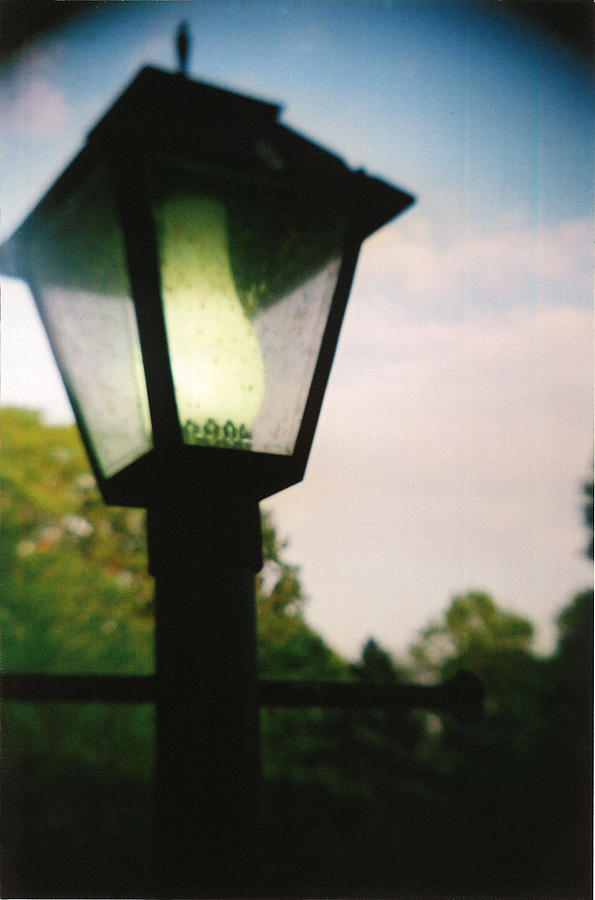Recesky - Lamp Photograph by Richard Reeve