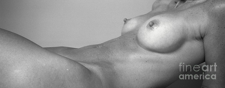 Nude Photograph - Reclining Nude 0001 by Timothy Bischoff