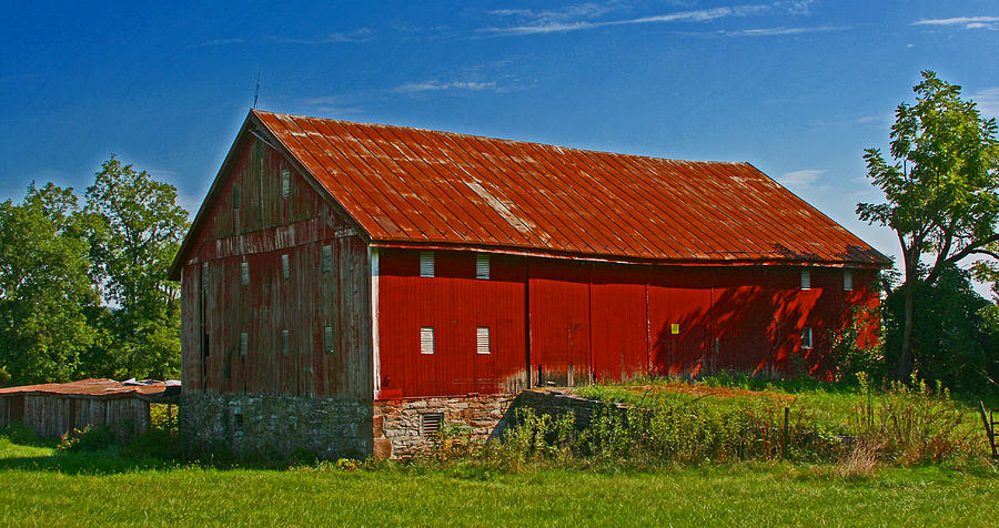 Red Barn 02 Photograph by Andy Lawless