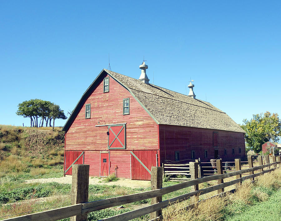 Red Barn Photograph by Ann Powell