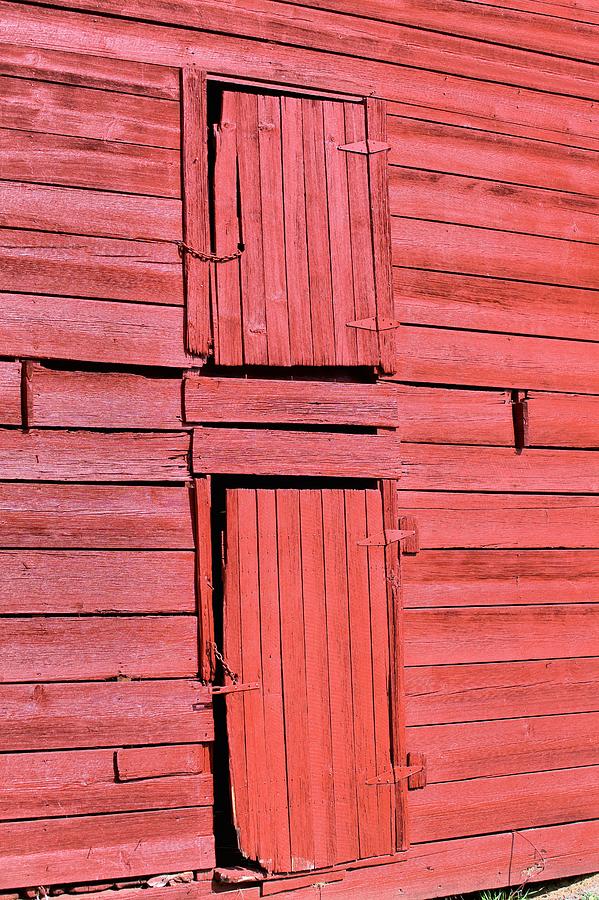 Red Barn Doors Photograph by Gordon Elwell