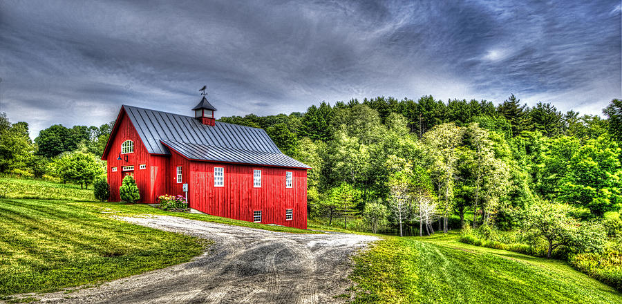 Red barn Photograph by Jim Boardman