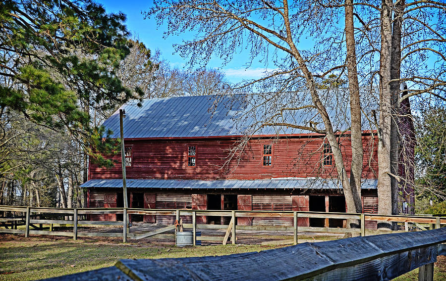 Red Barn Photograph by Linda Brown