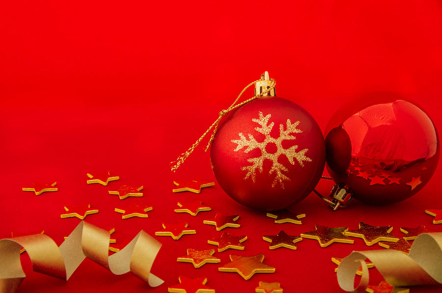Red christmas background Photograph by Paulo Goncalves