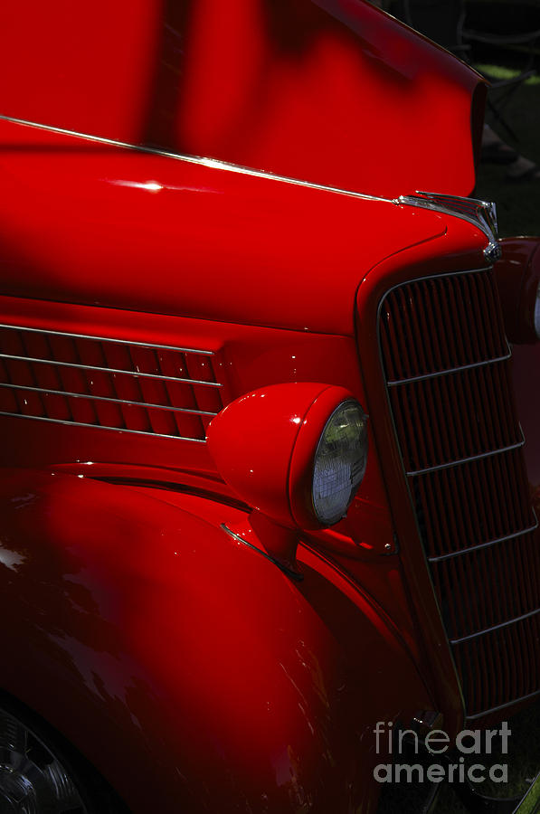Red Classic-auto-image Photograph