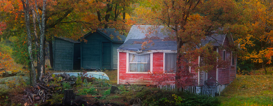 Red Cottage Photograph by Jim Vance