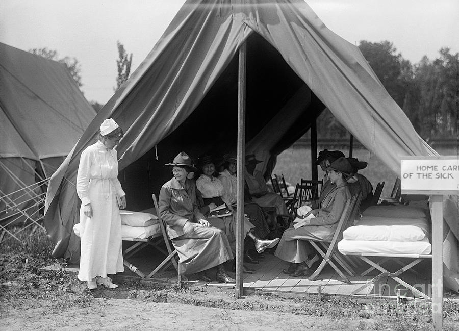 Red Cross Nurse, 1916 Photograph by Granger