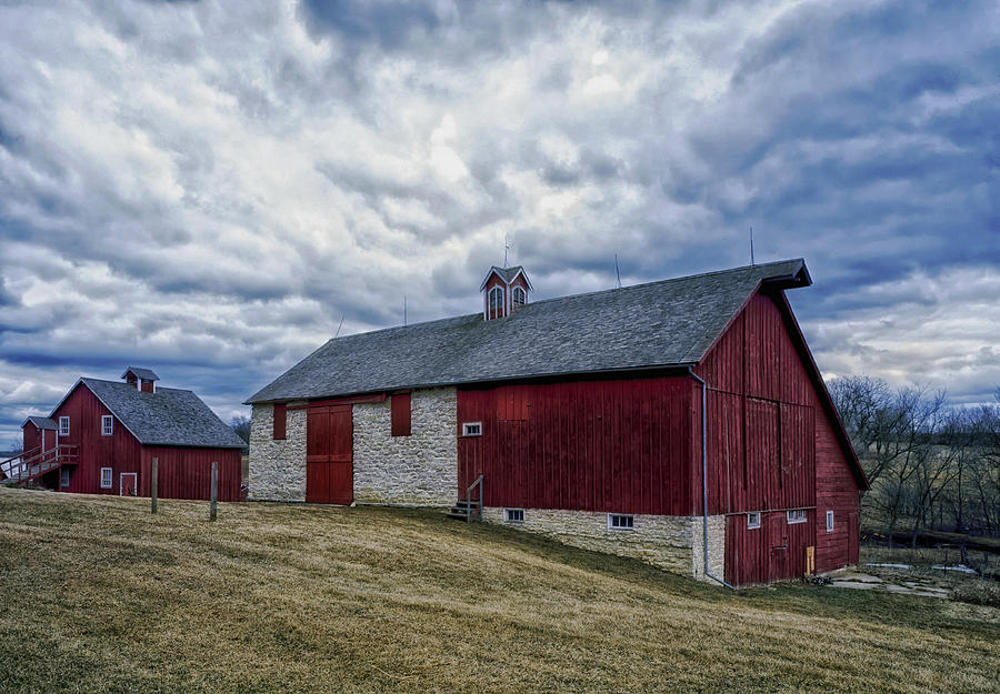 Red Iowa Barn Photograph by Mountain Dreams