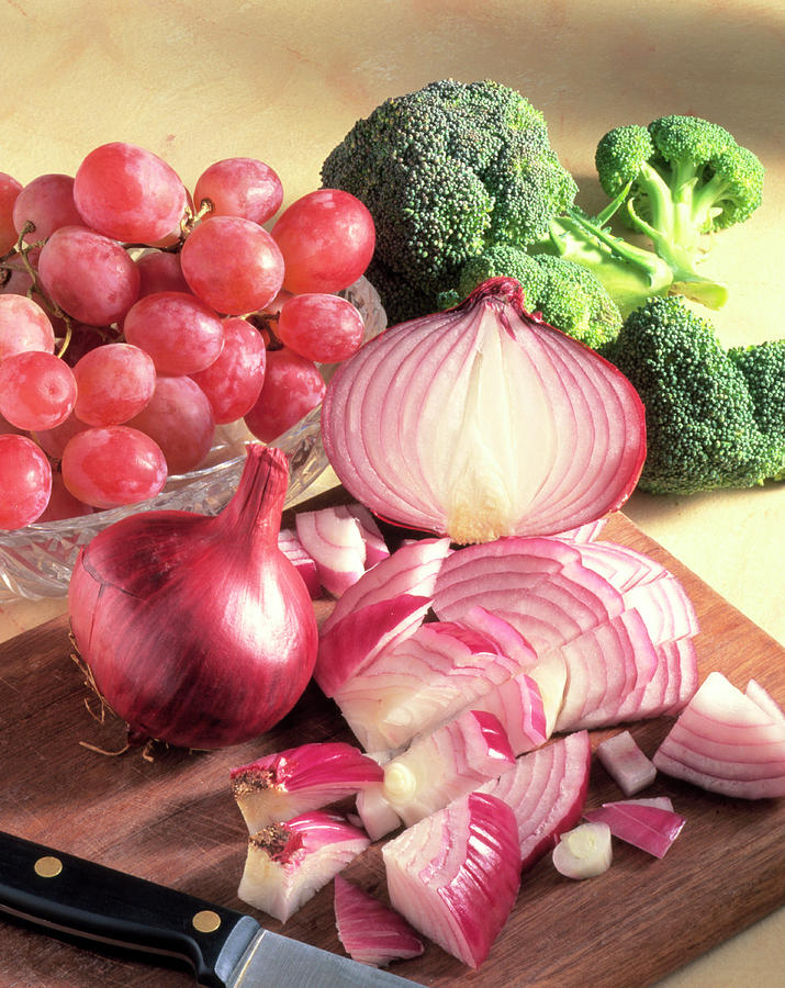 Red Onions Photograph by Sheila Terry/science Photo Library