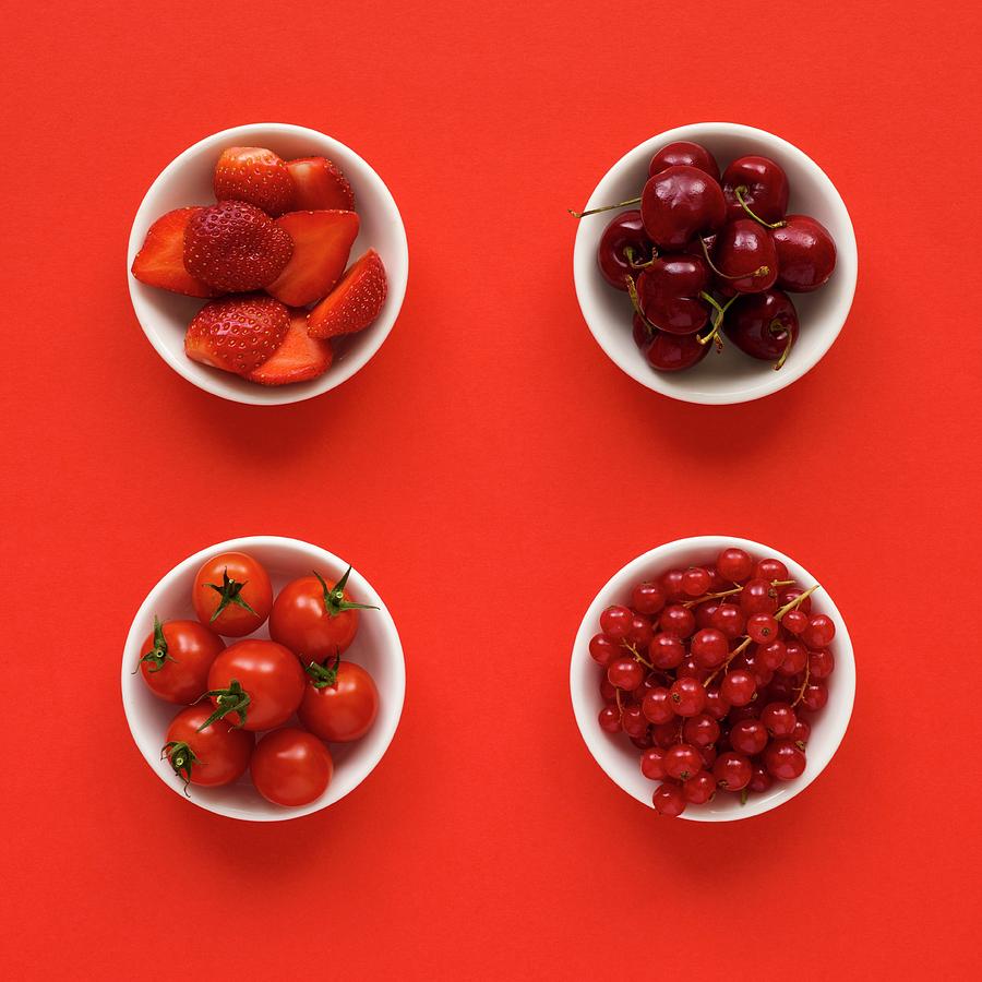 Red Produce In Dishes Photograph by Science Photo Library