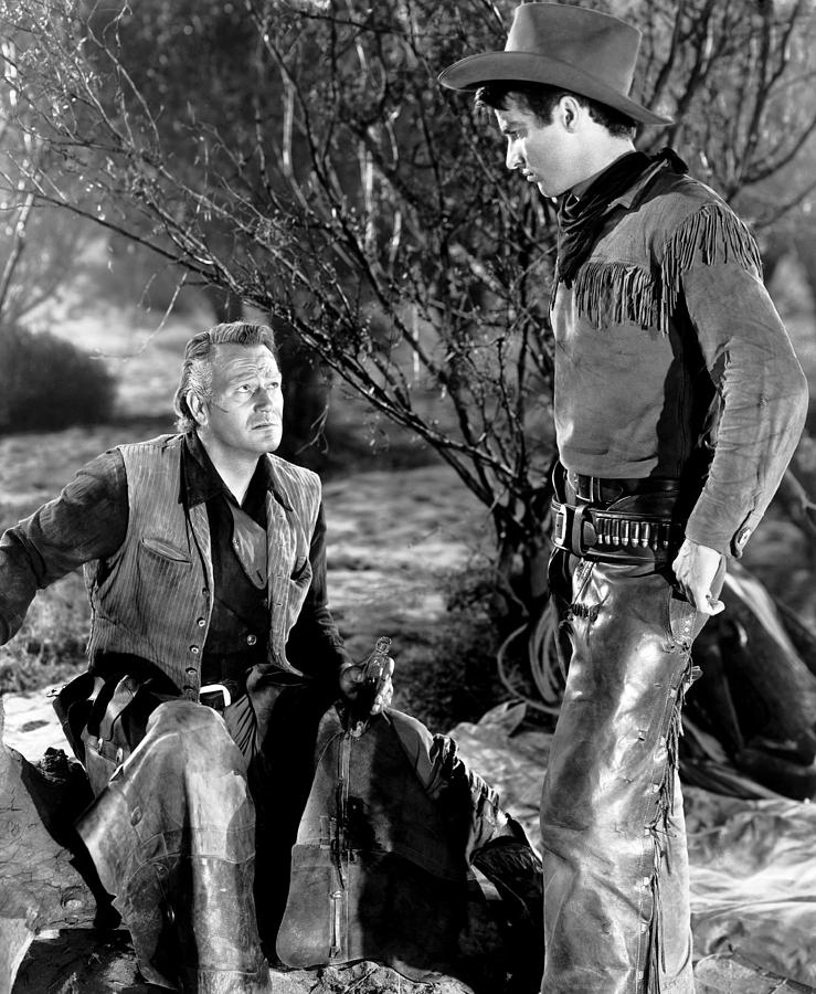 Red River, From Left, John Wayne Photograph by Everett - Fine Art America