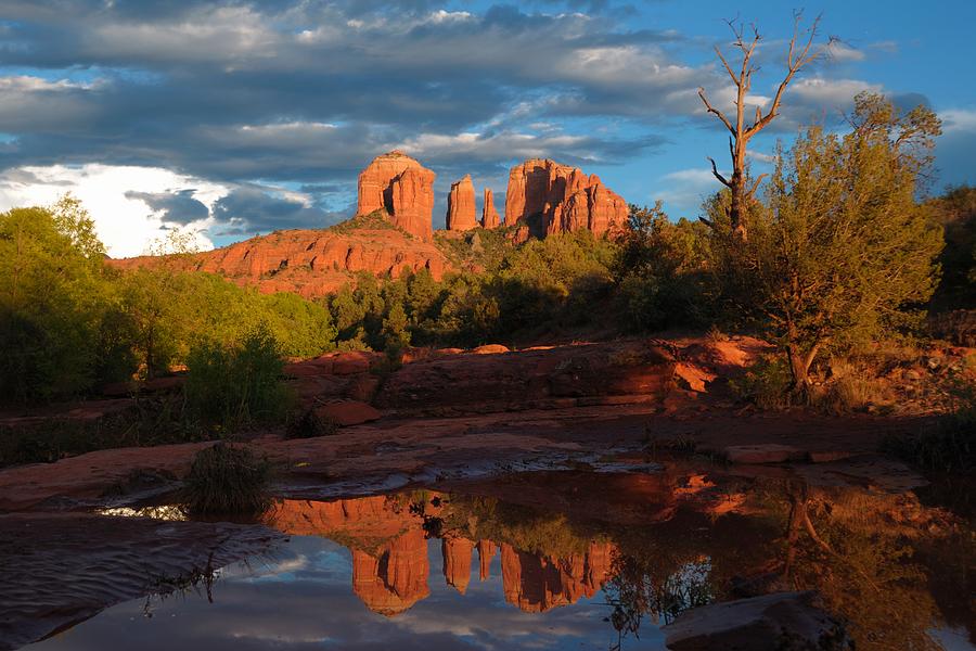 Red Rock Crossing Reflection Photograph by Victor Q Flores